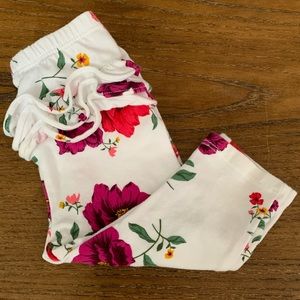 5/$20 Old Navy Girls Ruffled Floral Print Leggings